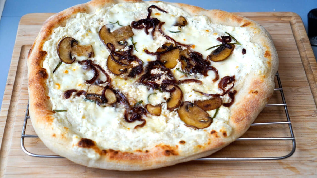 Pizza Bianca - weiße Pizza mit Ricotta - Thomas kocht - der Kochkanal ...