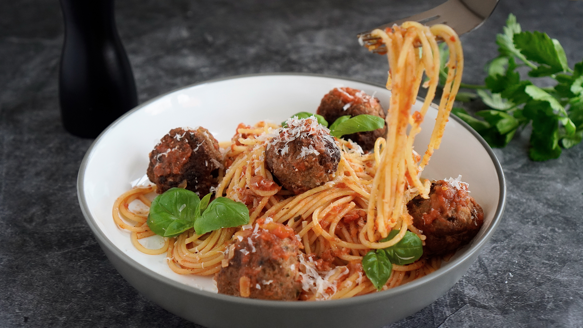 Spaghetti mit Hackbällchen - Meatballs