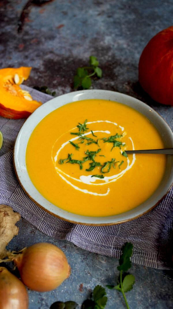 Kürbissuppe mit Kokosmilch und Ingwer - Thomas kocht - der Kochkanal ...