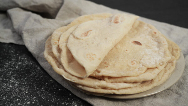 Fladenbrot in der Pfanne einfach selber machen / Lavash - Thomas kocht ...