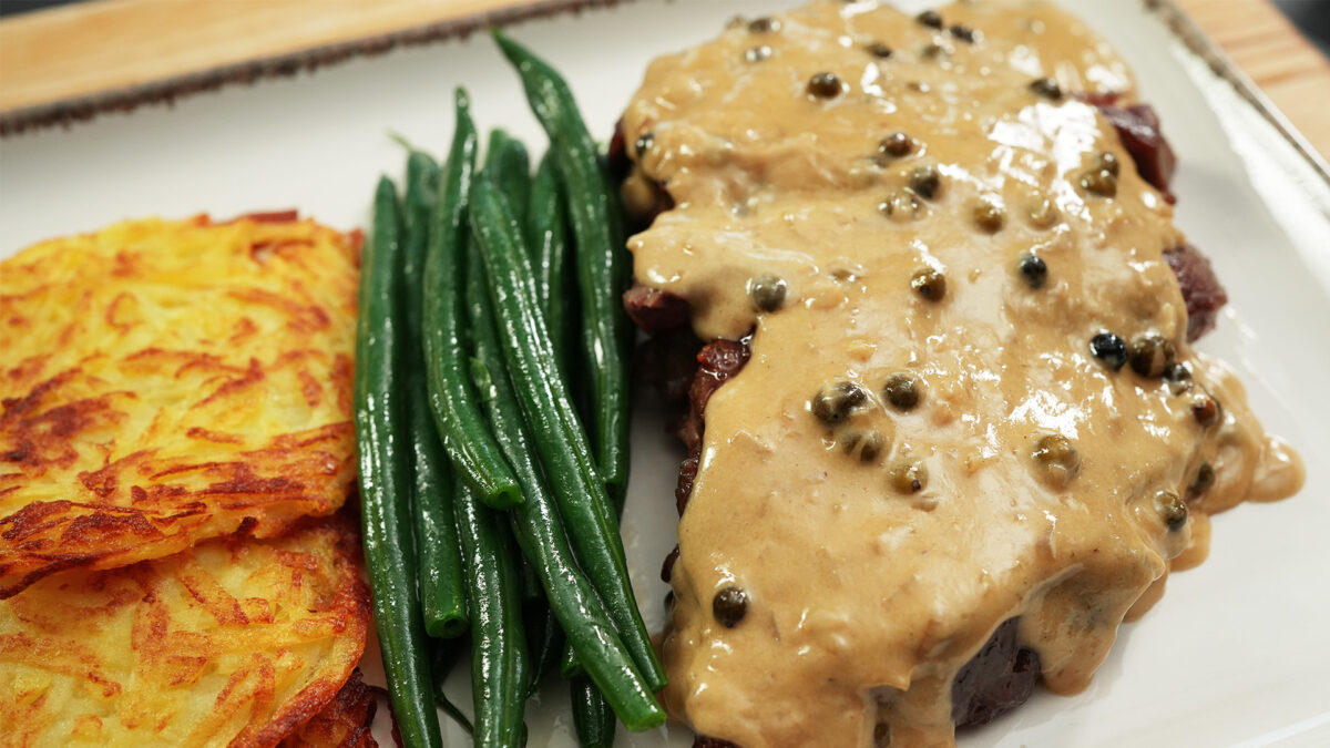 Pfeffersteak mit der perfekten Pfefferrahmsauce - Thomas kocht - der ... Pfeffersteak mit der perfekten Pfefferrahmsauce - Thomas kocht - der ...