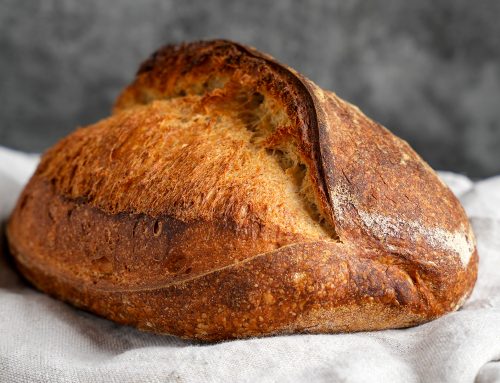 Sauerteigbrot mit Übernachtgare – einfach, mild und aromatisch